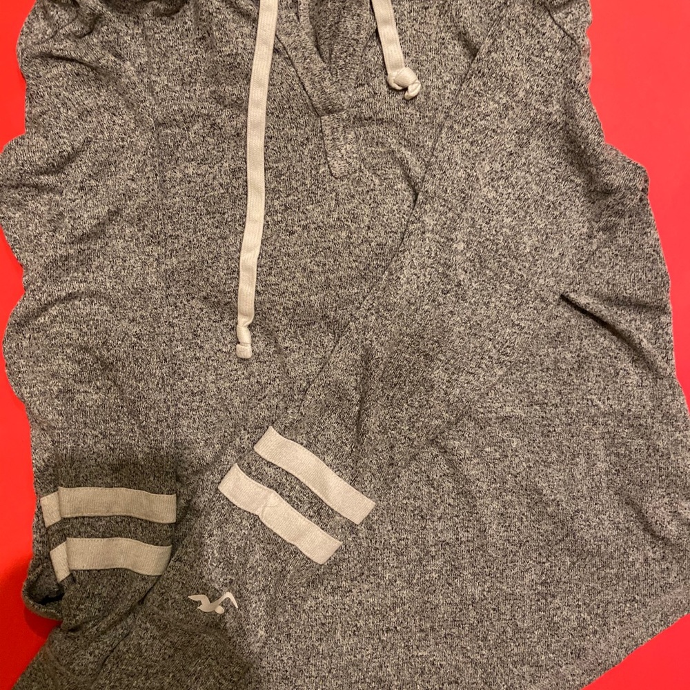 hollister knit hoodie